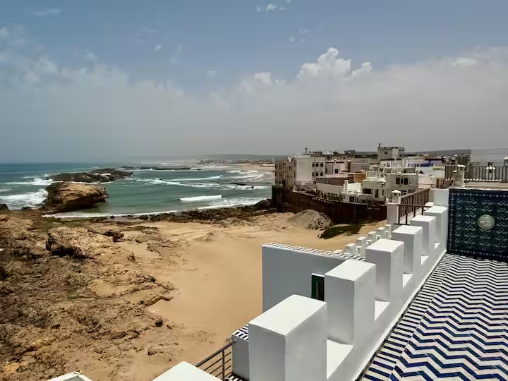 דירות מול הים