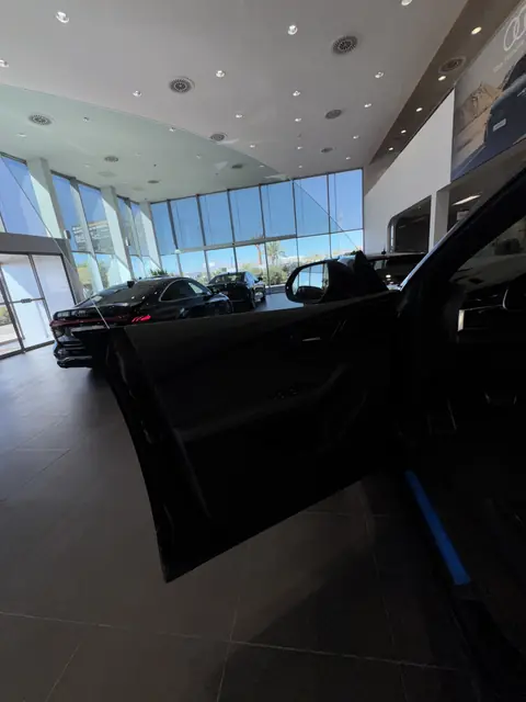 Audi Q8 S line — Luxusauto mieten Essaouira