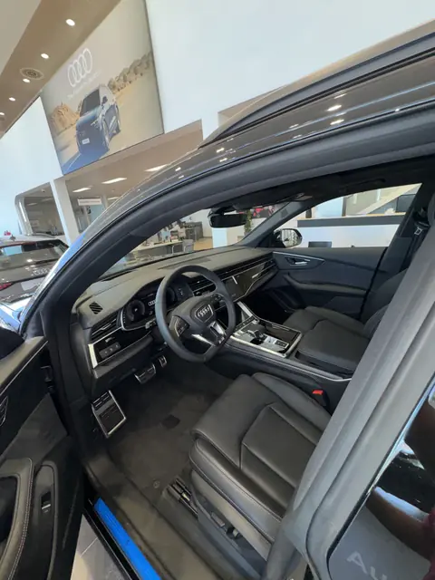 Audi Q8 S line — Luxusauto mieten Essaouira