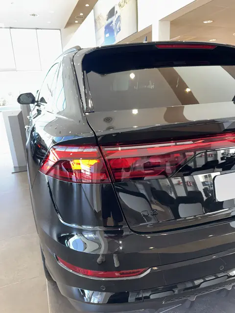 Audi Q8 S line — Luxusauto mieten Essaouira