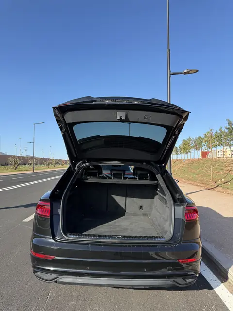 Audi Q8 S line — Luxusauto mieten Essaouira