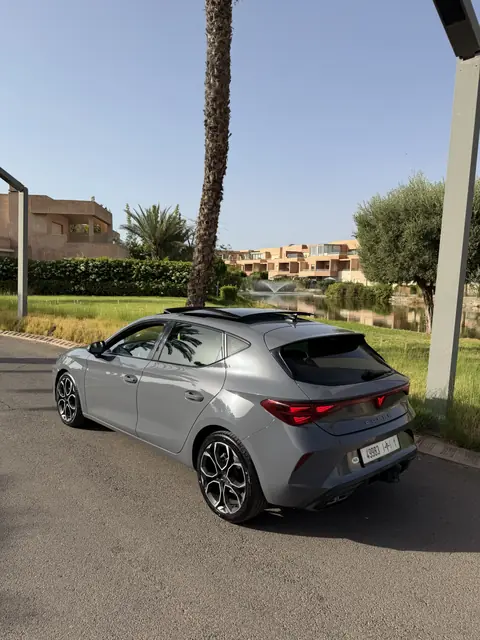 Cupra Leon — Luxusauto mieten Essaouira