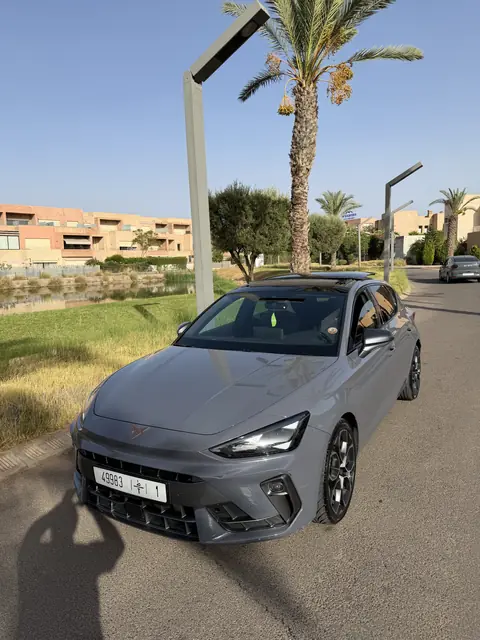 Cupra Leon — Luxusauto mieten Essaouira
