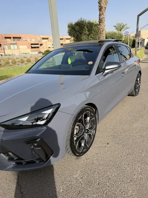 Cupra Leon — Luxusauto mieten Essaouira