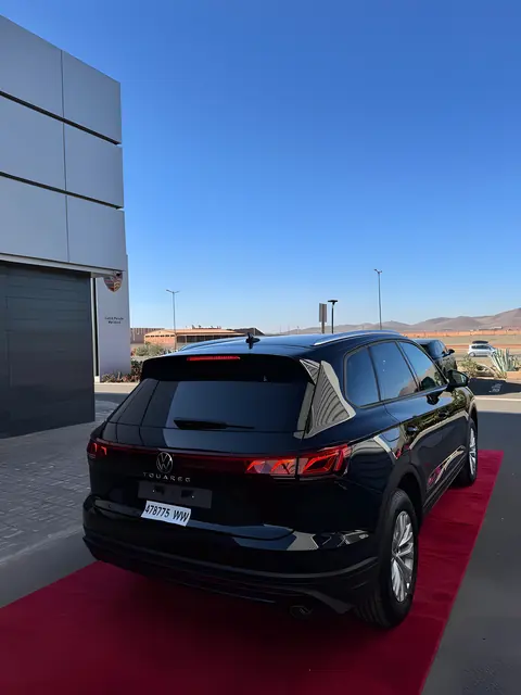 Volkswagen Touareg — Luxusauto mieten Essaouira